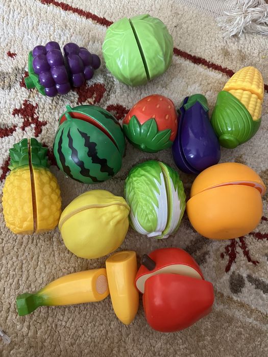 Продам детские игрушки овощи фрукты