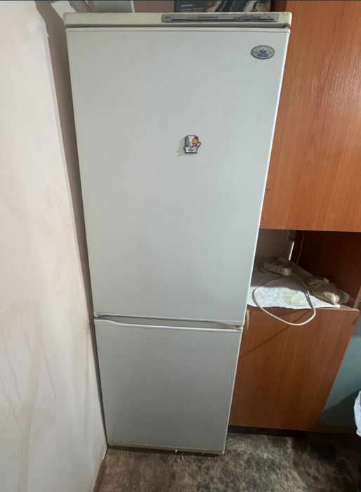 Продам холодильники