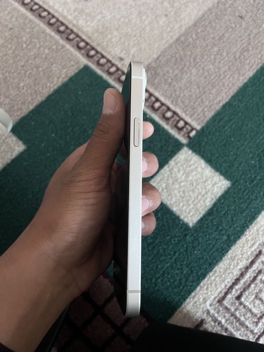 Iphone 14 plus с гарантий