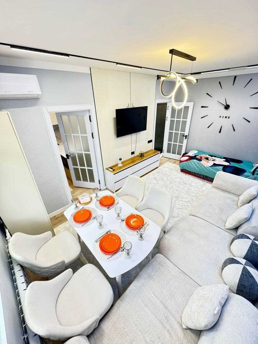 Продам 2-х комнатную с новым ремонтом.Чиланзар-8 квартал