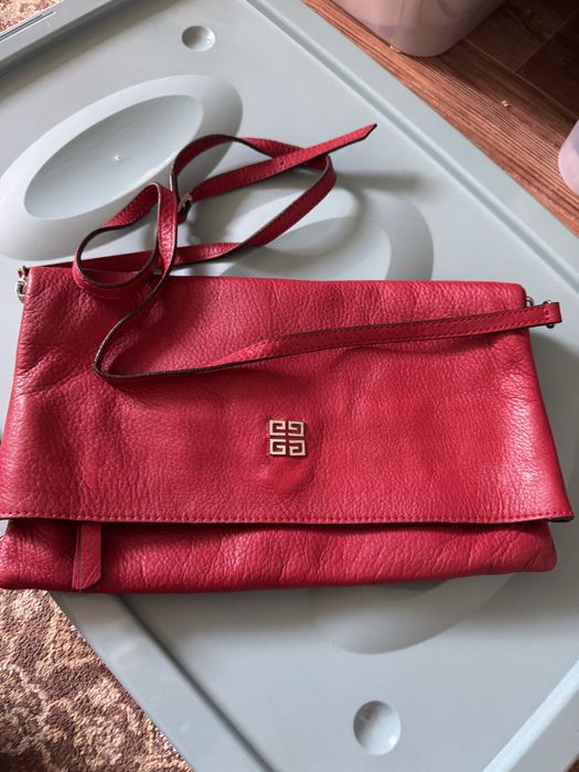 Сумки по 5 тыся состаяние отличные