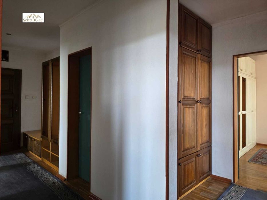 Продава се Многостаен апартамент в Дебелец - 157 кв.м за 924 €/кв.м - Снимка #13