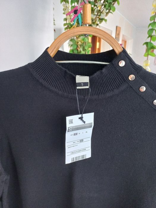 Новая с биркой привозная белоснежная рубашка, оверсайз.См.все фото.