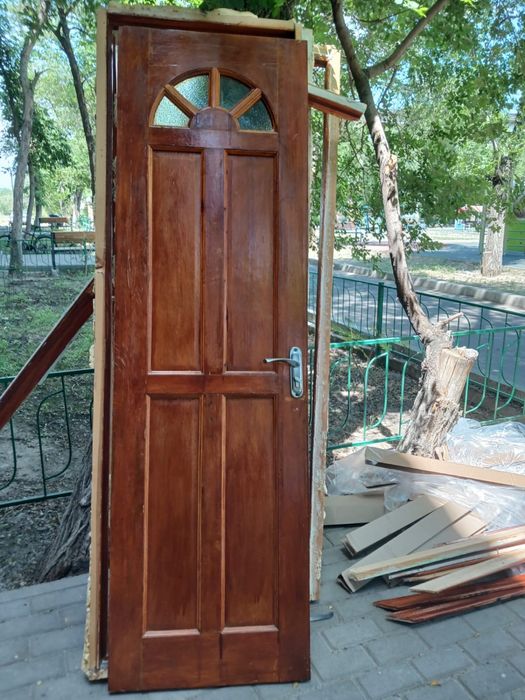 Продам меж ком есіктер