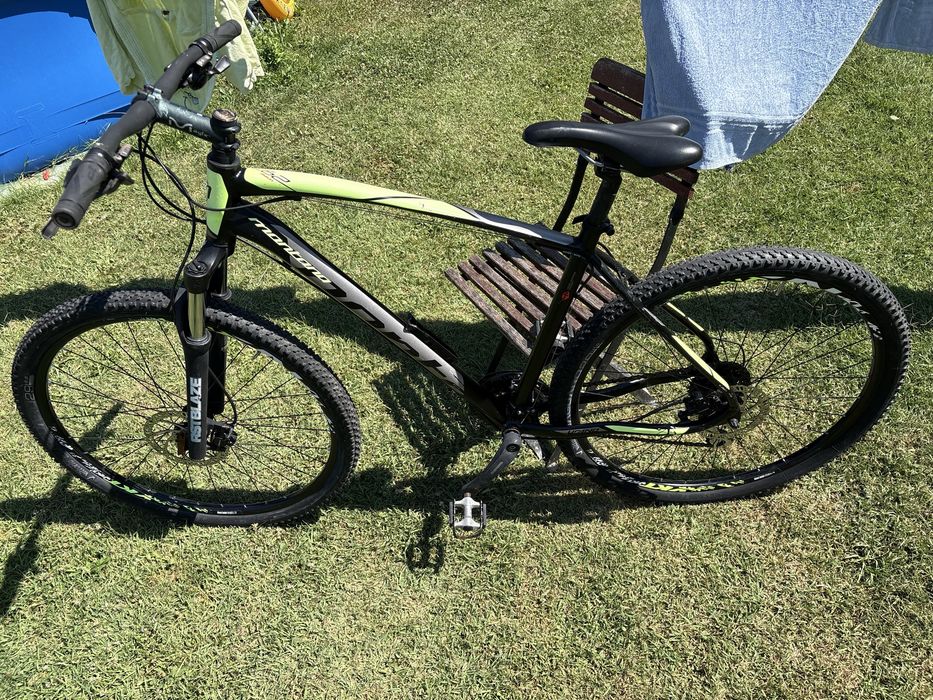 Kross Level Montana 29” M/L, Shimano 3x9, frâne hidraulice, RST Blaze