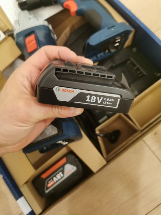 Bosch gws 180-Li и GSB 185-Li + 2 батерии и зарядно