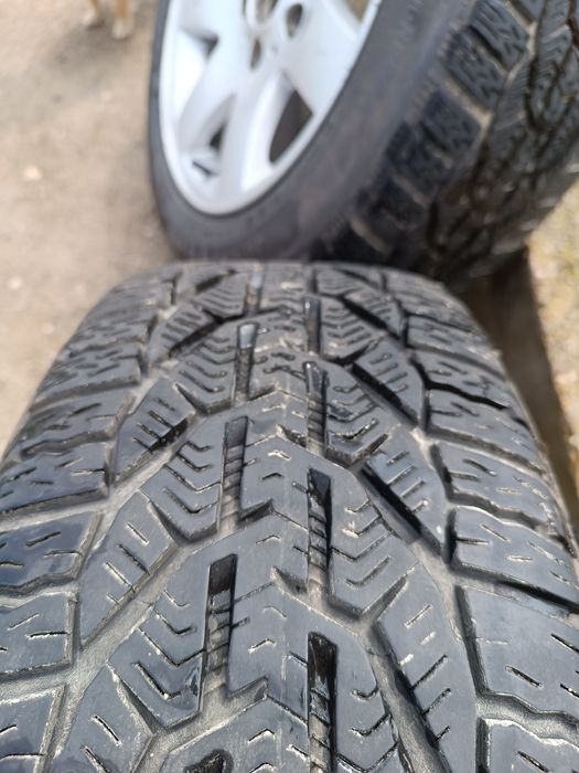 Зимни гуми с джанти за БМВ.
