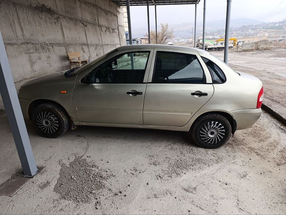 Lada kalina1118 lada kalina1118