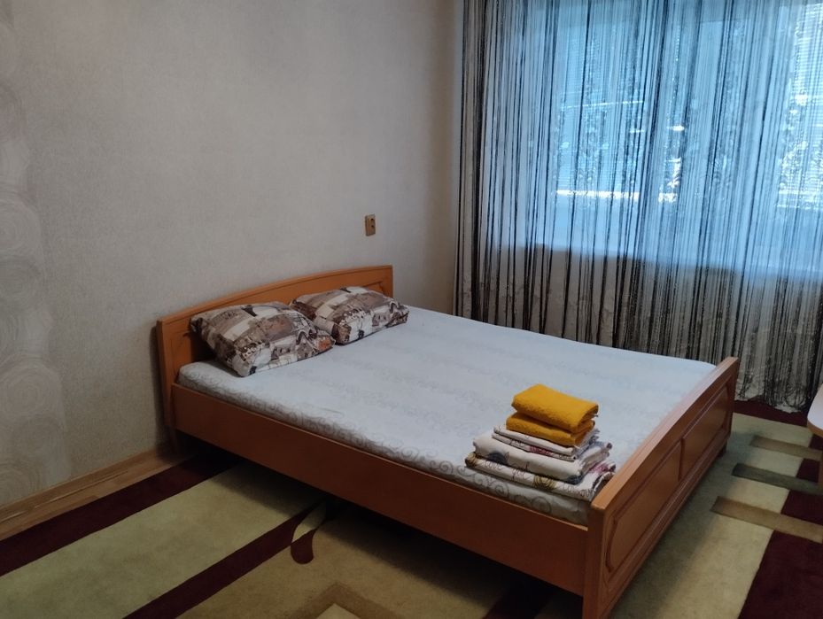 1-комн кв посуточно, хбк, 8 мкрн