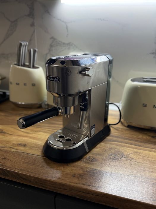 Кофемолка delonghi срочно продается