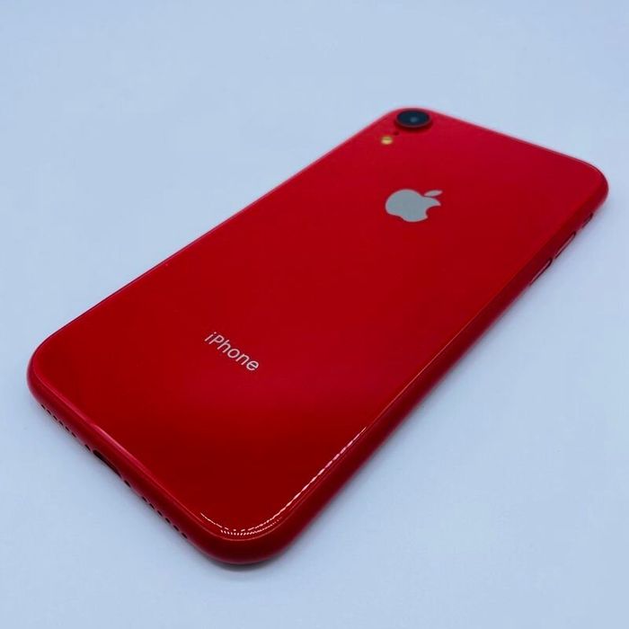 Продам iPhone Xr