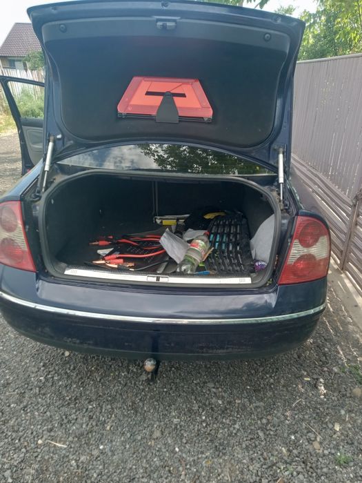 Vând auto Volkswagen pasat
