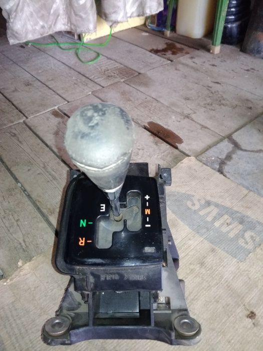 Продам коробку робот