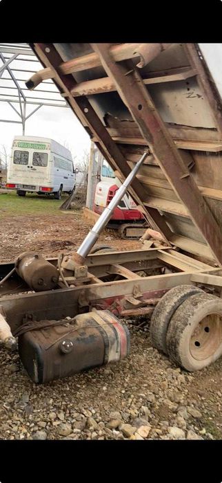 De vânzare piese pentru Iveco Daily 35-18, 50-17, 35-12, 35-10, 49-12 și 59-12.