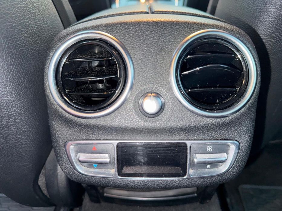 Vand MERCEDES C200  an 2016 AUTOMAT w205
