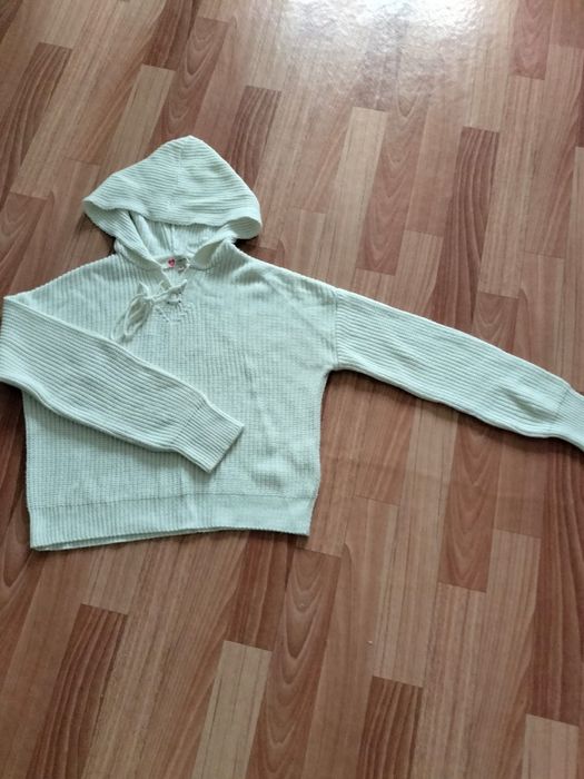 Продам кофты и юбки женские