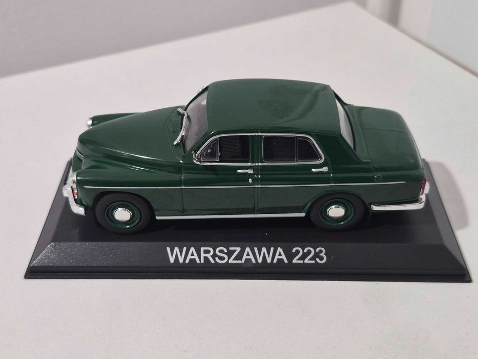 1/43 Warszawa 223 Deagostini