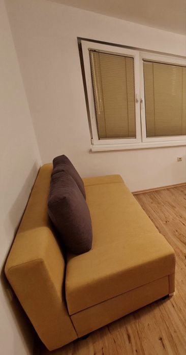 Разтегателен диван двойка