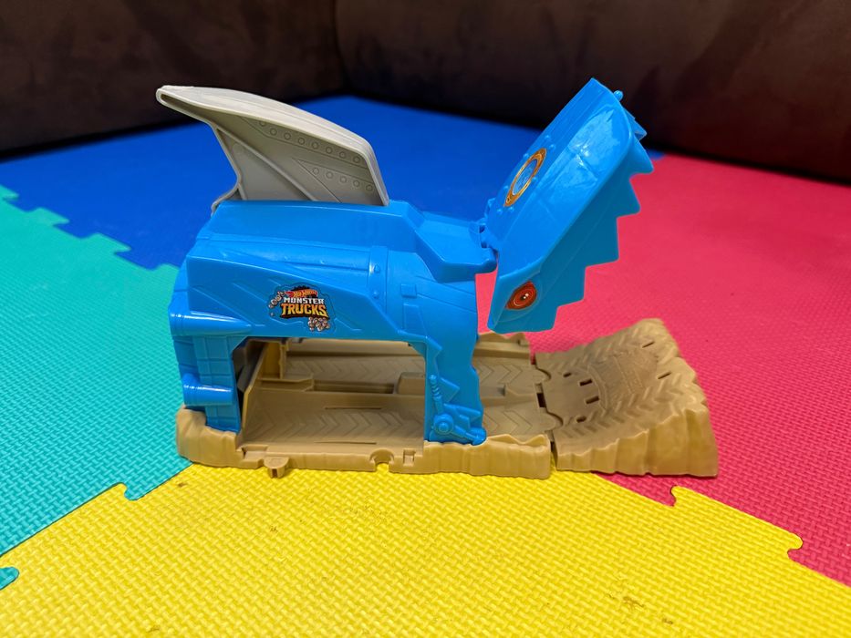 Писти Hot wheels