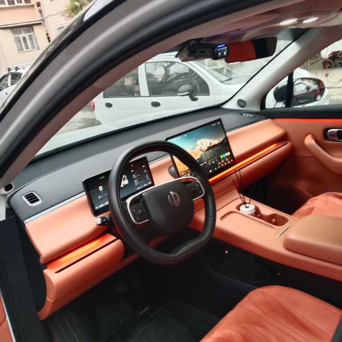 Leapmotor C16,  Hybrid, 2 позиция, 2025 год