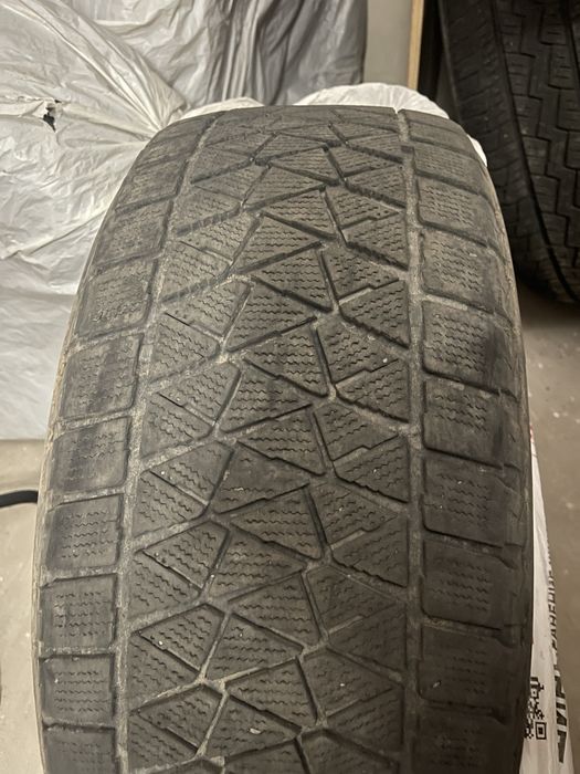 Продам шины бриджстоун