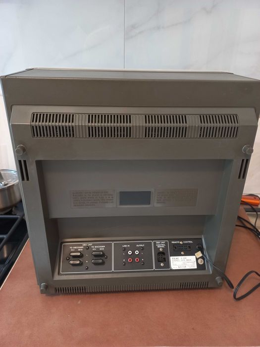 Катушечный магнитофон TEAC X-10R