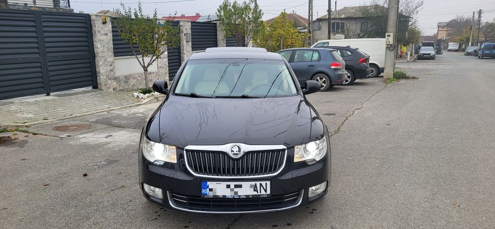 Skoda Superb II DSG/Navi/Trapă/Xenon
