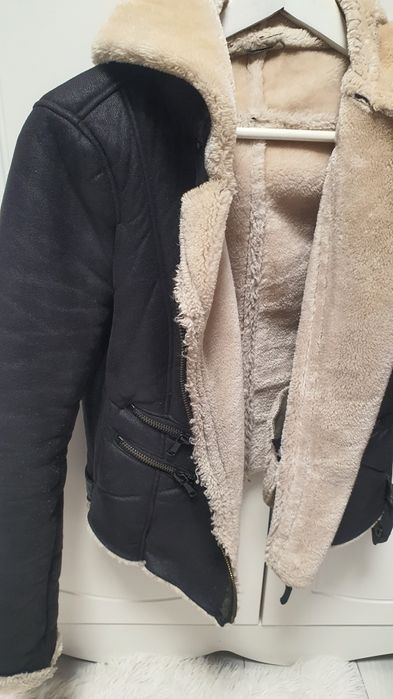 Дамско яке с качулка