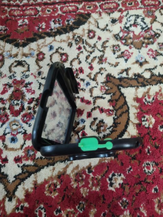 Telefon ushlagich velosiped uchun yomgʻirli havolarga zoʻr