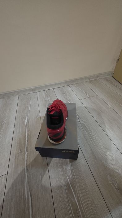 Маратонки Asics, номер 40