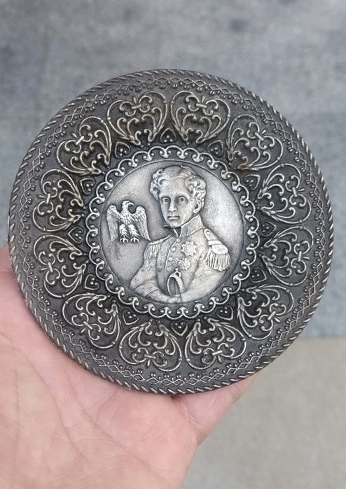 Napoleon, Farfurioara din metal neferos