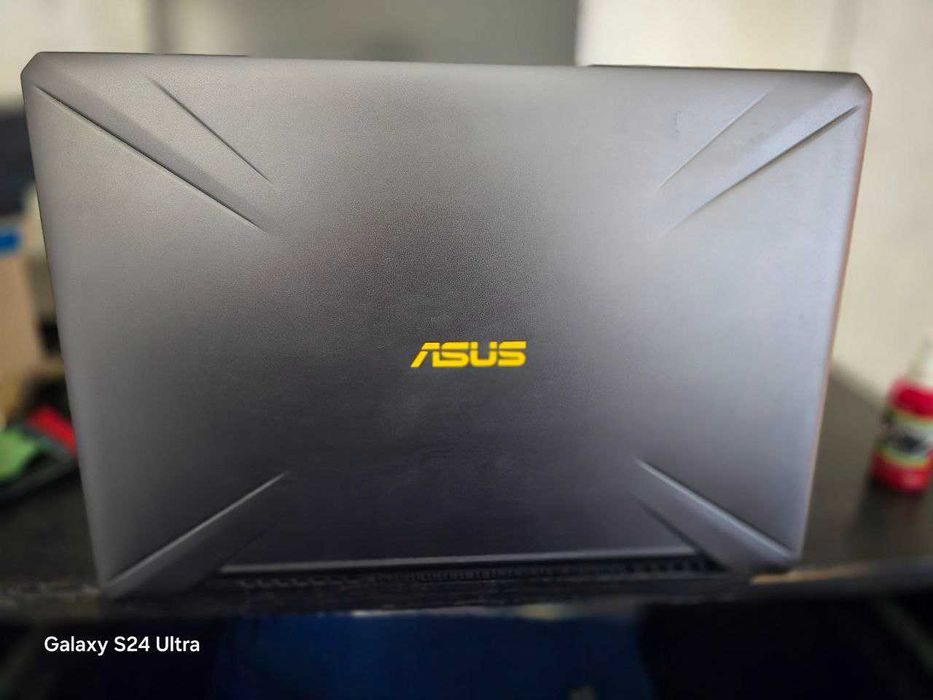 17.3" ASUS TUF Gaming  1000 ГБ, Ryzen 7 3750H, GeForce GTX 1660 Ti