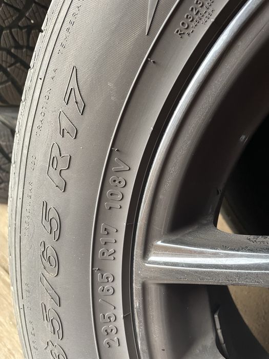 Джанти с Гуми  Pirelli Scorpion 235/65/17.