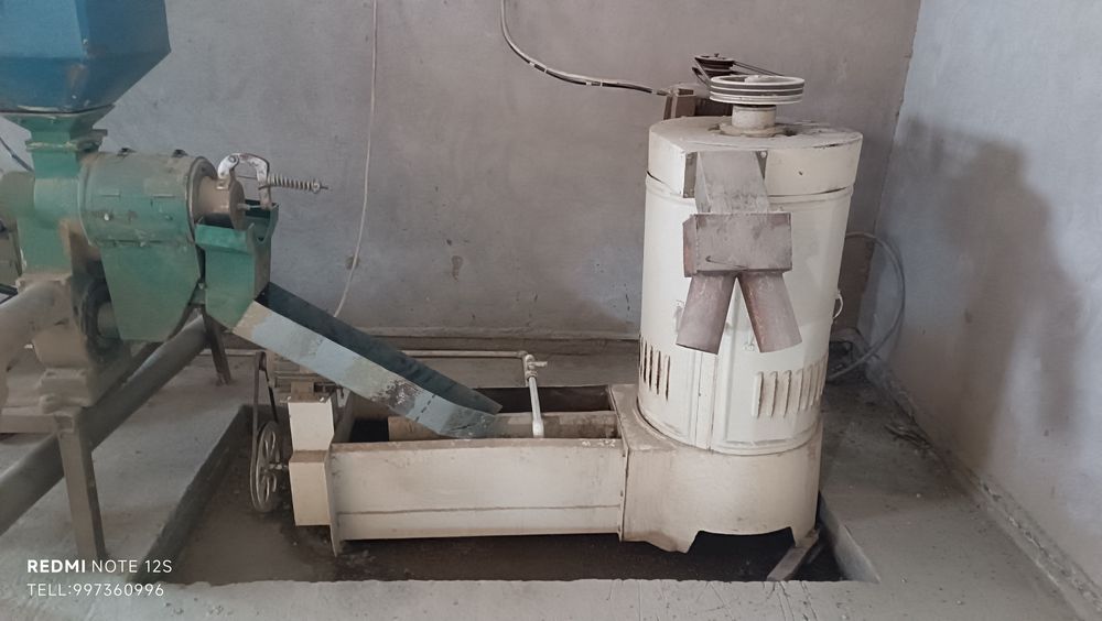 UN TEGIRMON , un xoroz , 50 talik , tozalagich, moyka , val , nori