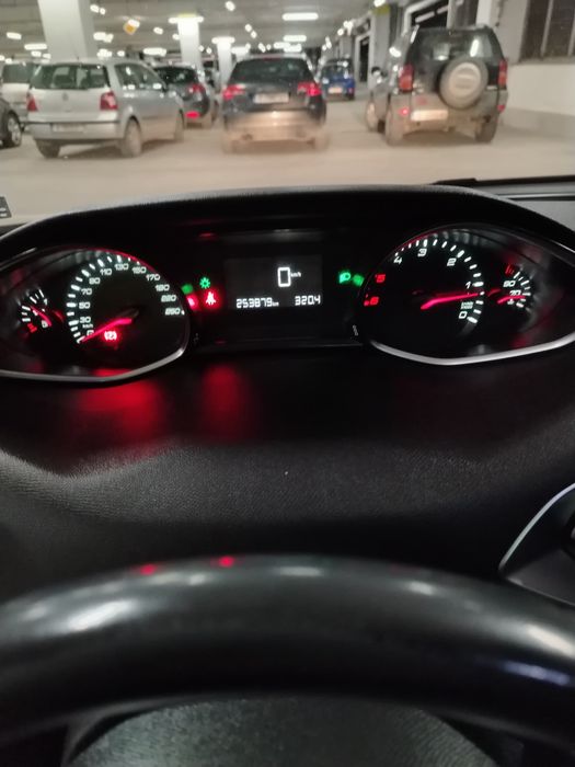 Peugeot 308 1.6 BlueHDi