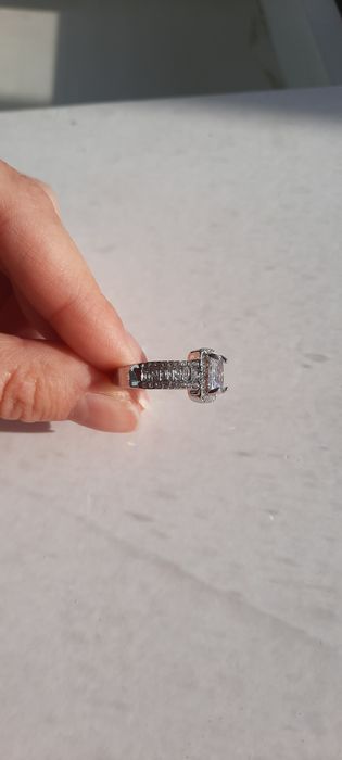 Новое кольцо продам