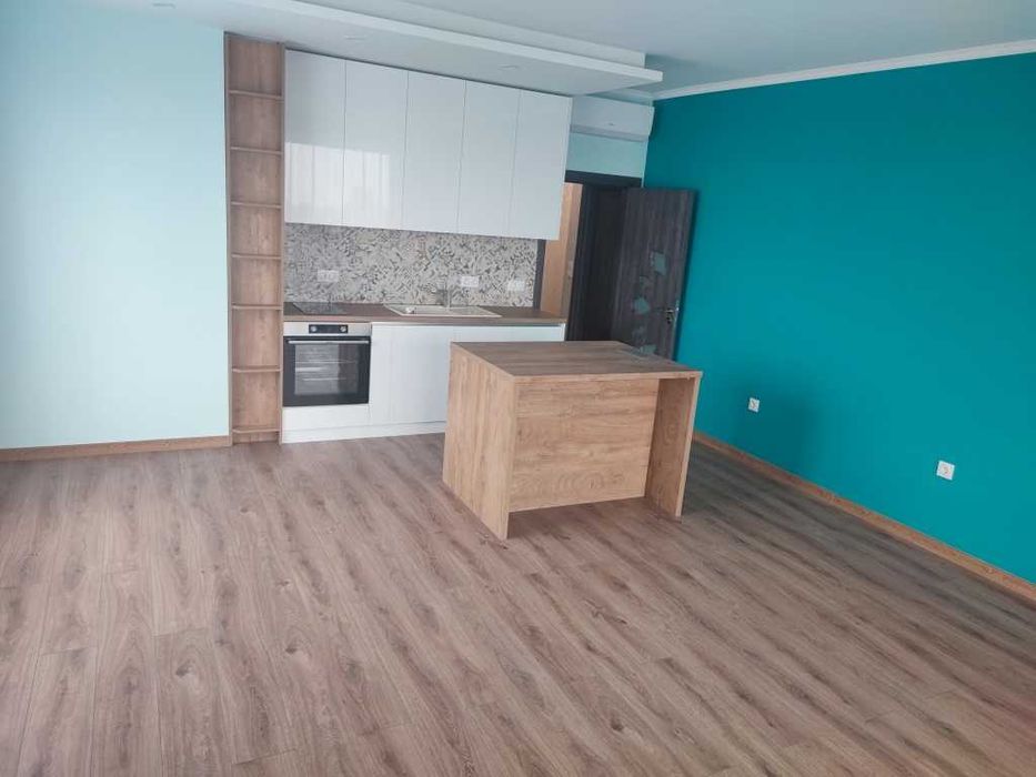 Дава се под наем Тристаен апартамент в Варна, Победа - 100 кв.м за 650 € - Снимка #2