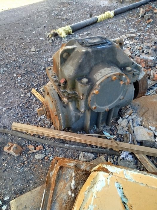 Продам лебедка глобоидная,