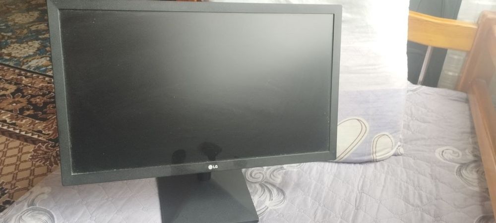 Монитор LG 75hz HDMI кабель и VGA в комплекте