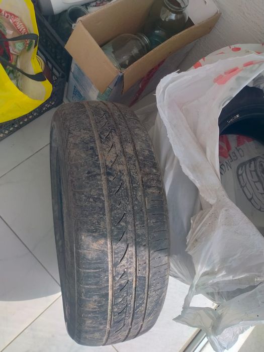 Авто шины продам на 15
