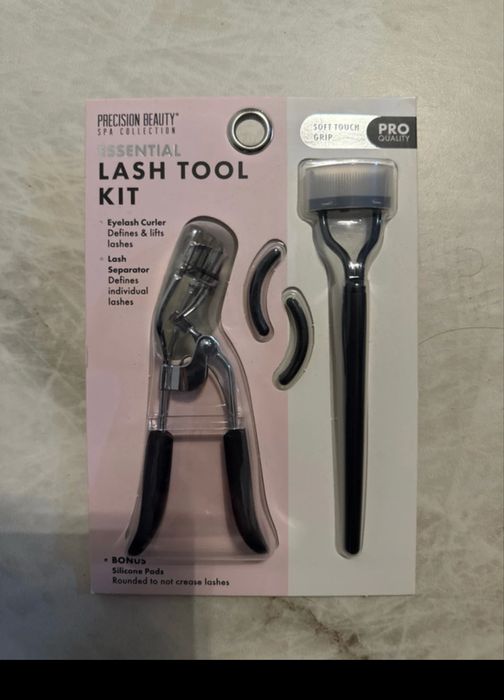 Essential lash tool kit