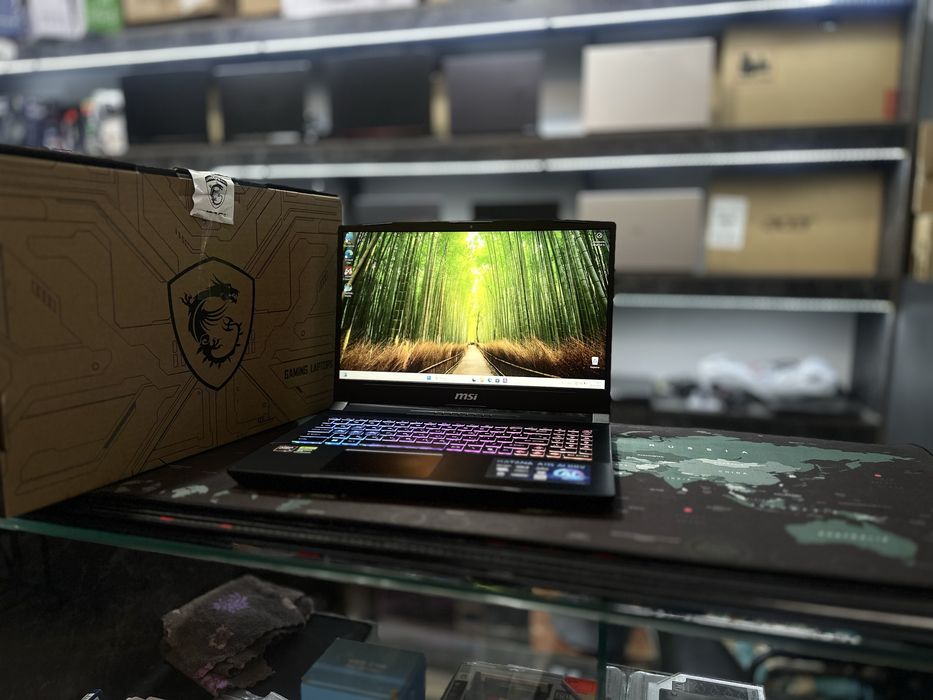 Мощный игравой ноутбук MSI Sword  GF66 AMD Ryzen 7-8845HS(14avlod)