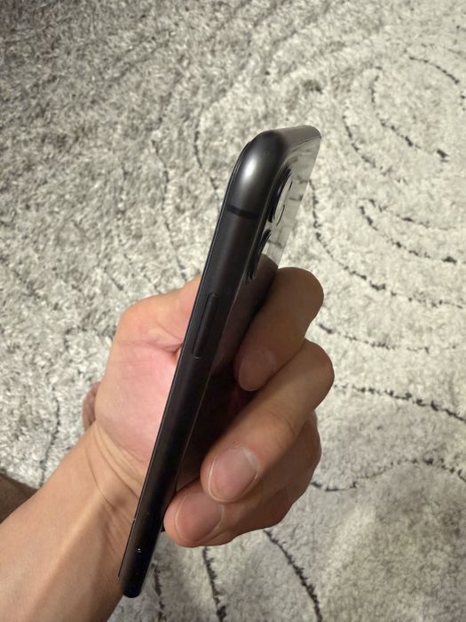 Iphone 11 64 gb, черный