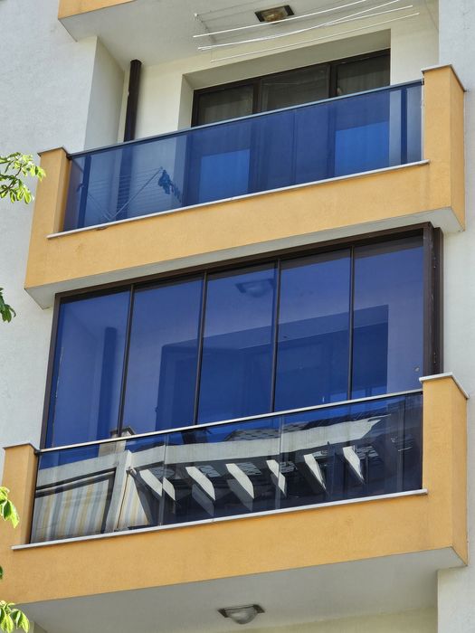 Безпрофилно остъкляване за тераси, балкони и веранди