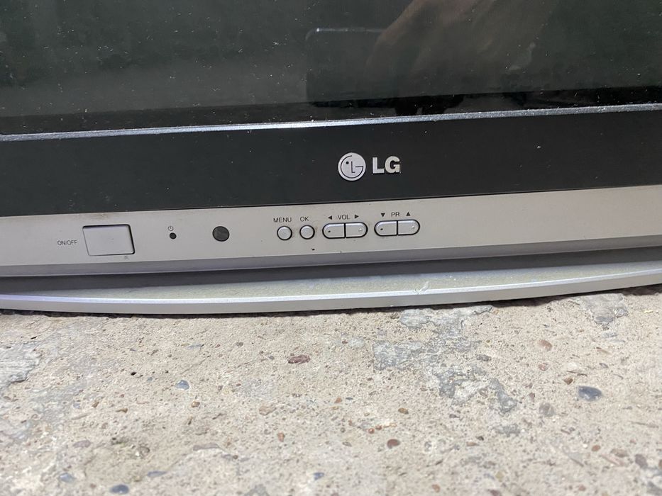 Продаётся телевизор LG