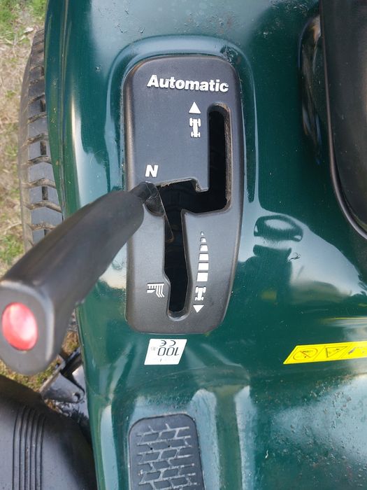 Тракторна косачка Briggs stratton 21 коня