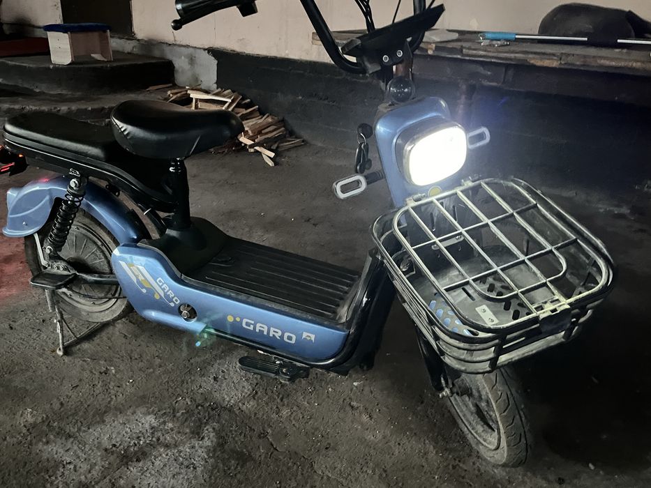 Продаю скутер-20.000