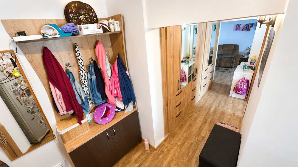 Apartament 3 camere Bd. Chișinău / Bd. Basarabia an 1986 | Etaj intermediar