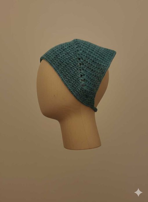 Чепчик, вязанный