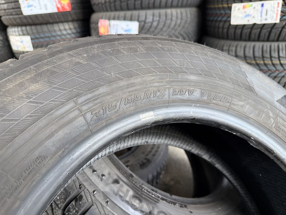 215/65/17 YOKOHAMA 4бр